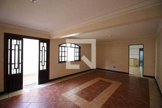 Casa para alugar com 2 quartos, 345m² em Chácara Califórnia, São Paulo
