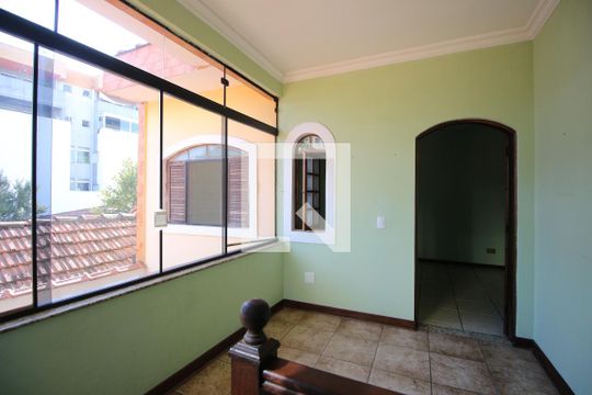 Sacada de casa para alugar com 2 quartos, 345m² em Chácara Califórnia, São Paulo