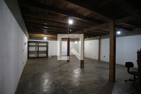 Hall de casa para alugar com 2 quartos, 345m² em Chácara Califórnia, São Paulo