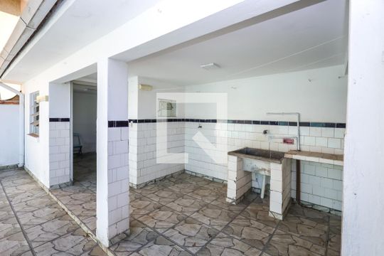 Área de Serviço de casa à venda com 3 quartos, 340m² em Vila Brasilina, São Paulo
