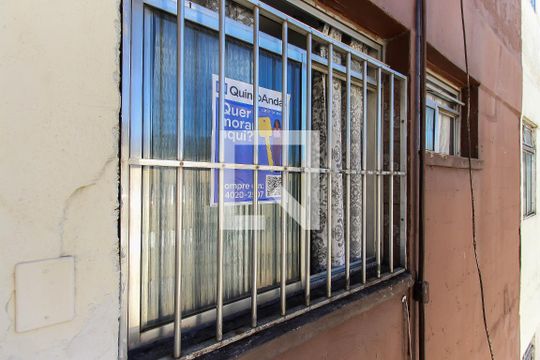 Entrada de apartamento à venda com 2 quartos, 52m² em Conjunto Residencial José Bonifácio, São Paulo