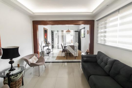 Sala de casa à venda com 3 quartos, 187m² em Vila Paranagua, São Paulo