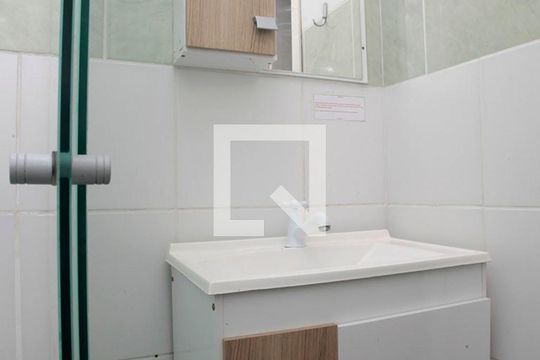 Banheiro de apartamento para alugar com 1 quarto, 22m² em Cidade Baixa, Porto Alegre