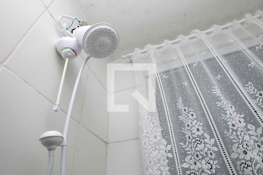 Banheiro de apartamento para alugar com 1 quarto, 22m² em Cidade Baixa, Porto Alegre
