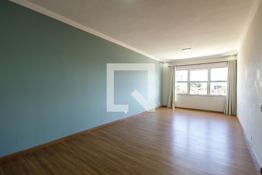 Sala de apartamento para alugar com 3 quartos, 110m² em Centro, Taubaté