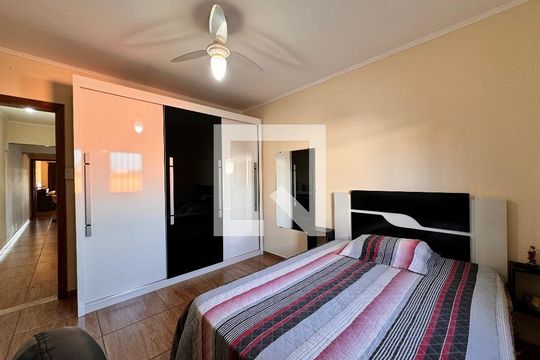 Quarto 1 de casa à venda com 3 quartos, 325m² em Vila Progresso, Santo André