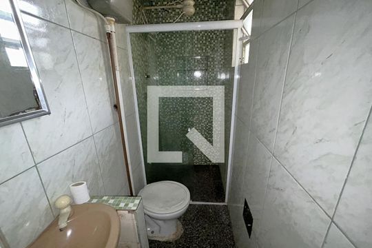 Banheiro da Suíte de casa à venda com 1 quarto, 90m² em Irajá, Rio de Janeiro