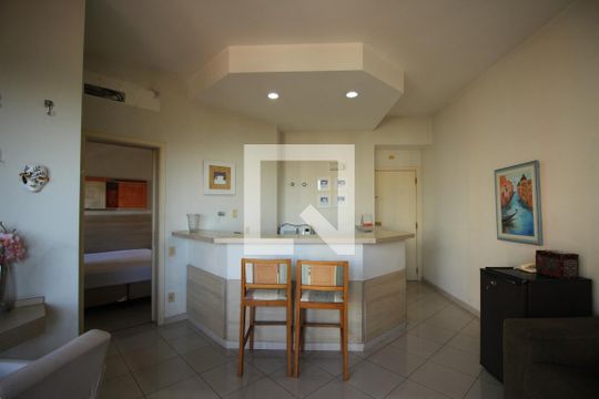 Sala/cozinha de kitnet/studio para alugar com 1 quarto, 41m² em Jardim Ampliacao, São Paulo