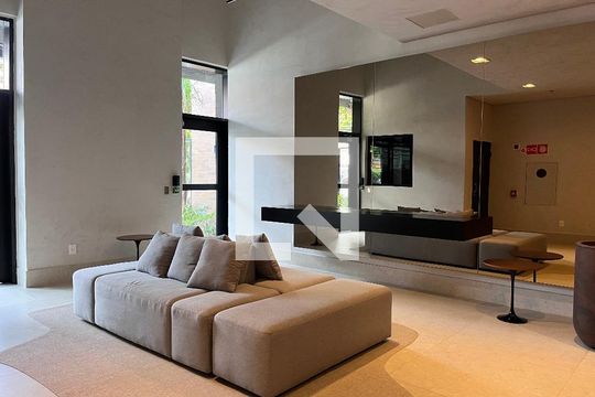 Hall de entrada de kitnet/studio para alugar com 0 quarto, 22m² em Vila Mariana, São Paulo
