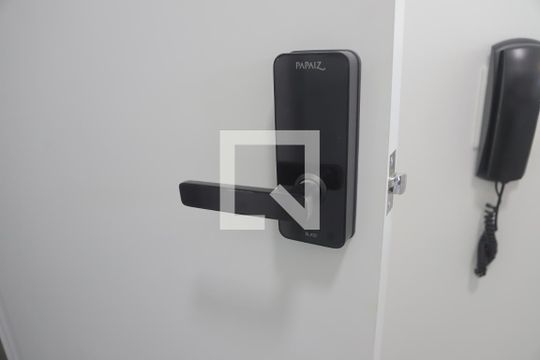 Entrada de kitnet/studio para alugar com 0 quarto, 22m² em Vila Mariana, São Paulo