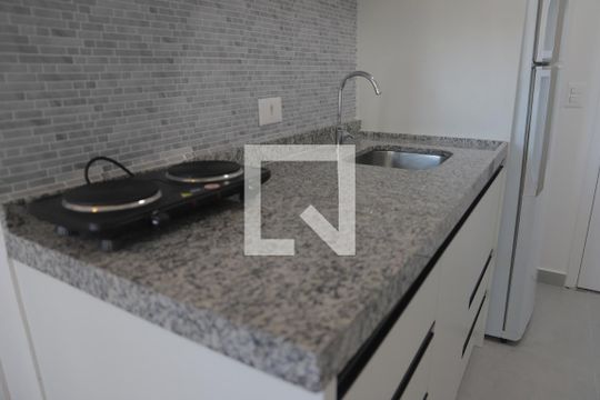 Cozinha de kitnet/studio para alugar com 0 quarto, 22m² em Vila Mariana, São Paulo
