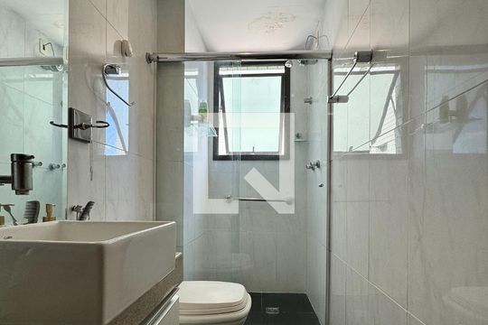 Banheiro 1 de apartamento à venda com 3 quartos, 106m² em Nova Suíça, Belo Horizonte