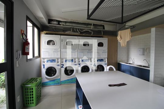 Lavanderia - área comum de apartamento à venda com 1 quarto, 34m² em Jurubatuba, São Paulo