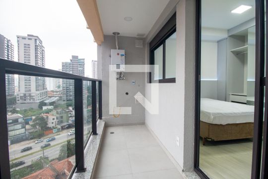 Varanda Studio de kitnet/studio para alugar com 0 quarto, 27m² em Jardim das Acácias, São Paulo