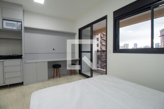 Studio de kitnet/studio para alugar com 0 quarto, 27m² em Jardim das Acácias, São Paulo