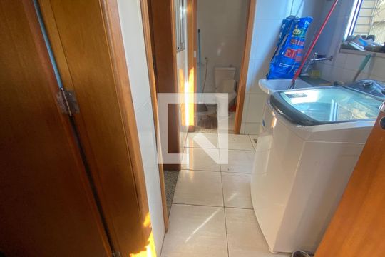 Área de Serviço de apartamento para alugar com 4 quartos, 120m² em Buritis, Belo Horizonte