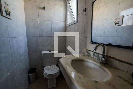 Lavabo de casa à venda com 3 quartos, 130m² em Santa Terezinha, Santo André