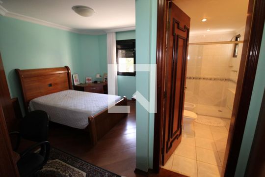 Suíte 1 de apartamento para alugar com 3 quartos, 230m² em Jardim Londrina, São Paulo