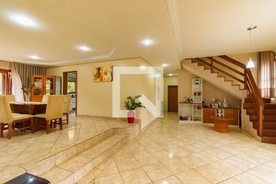 Casa para alugar com 4 quartos, 480m² em São José, Canoas