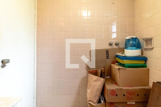 Banheiro Social de apartamento à venda com 2 quartos, 80m² em Vila Uberabinha, São Paulo