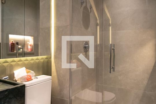 Banheiro Social de apartamento à venda com 2 quartos, 95m² em Centro, São Paulo