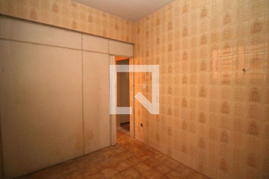 Quarto 2 de casa para alugar com 2 quartos, 72m² em Olaria, Rio de Janeiro
