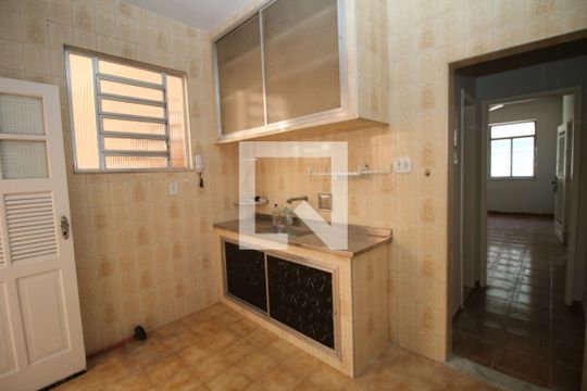 Cozinha de casa para alugar com 2 quartos, 72m² em Olaria, Rio de Janeiro