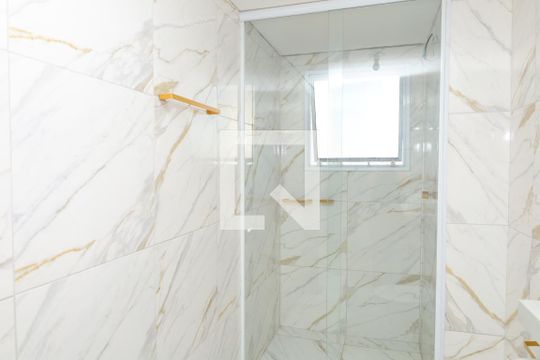 Banheiro de apartamento à venda com 2 quartos, 54m² em Vila Curuçá Velha, São Paulo
