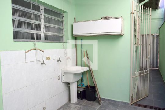Área de Serviço casa 1 de casa para alugar com 3 quartos, 110m² em Vila Anglo Brasileira, São Paulo