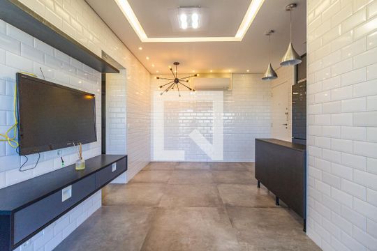 Sala de apartamento à venda com 2 quartos, 57m² em Pinheiros, São Paulo