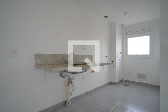 Cozinha de apartamento à venda com 2 quartos, 52m² em Jardim Lindóia, Porto Alegre