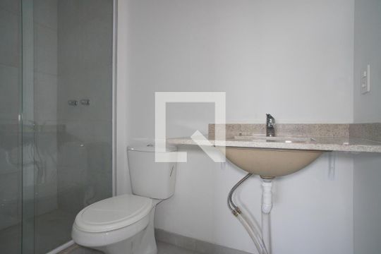 Banheiro da Suíte de apartamento à venda com 2 quartos, 52m² em Jardim Lindóia, Porto Alegre