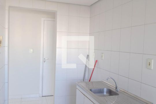 Cozinha de apartamento para alugar com 3 quartos, 67m² em Macedo, Guarulhos