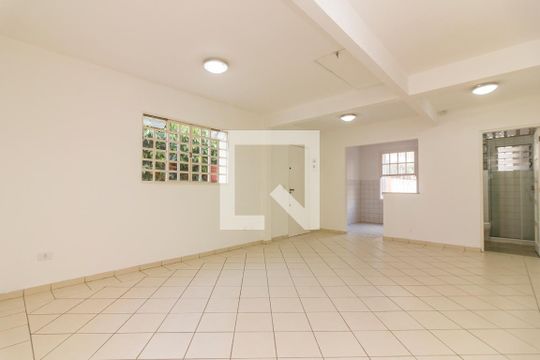 Sala de casa de condomínio à venda com 1 quarto, 48m² em Paraíso, São Paulo