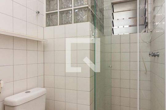 Banheiro  de casa de condomínio à venda com 1 quarto, 48m² em Paraíso, São Paulo