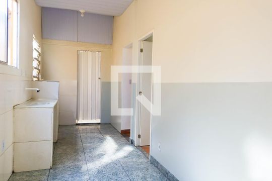 Cozinha de apartamento para alugar com 3 quartos, 76m² em Piedade, Rio de Janeiro