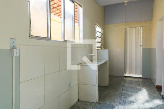 Cozinha de apartamento para alugar com 3 quartos, 76m² em Piedade, Rio de Janeiro