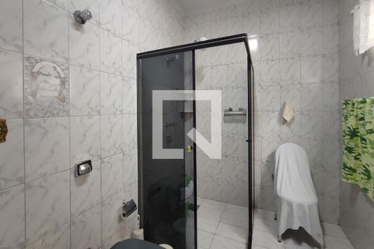 Banheiro Suíte de casa à venda com 5 quartos, 280m² em Jardim do Lago, Campinas