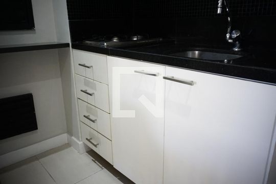 Cozinha de apartamento para alugar com 1 quarto, 36m² em Jacarepaguá, Rio de Janeiro