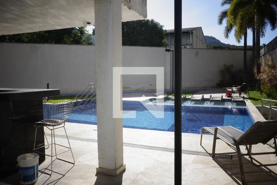 Área comum - Piscina de apartamento para alugar com 1 quarto, 36m² em Jacarepaguá, Rio de Janeiro