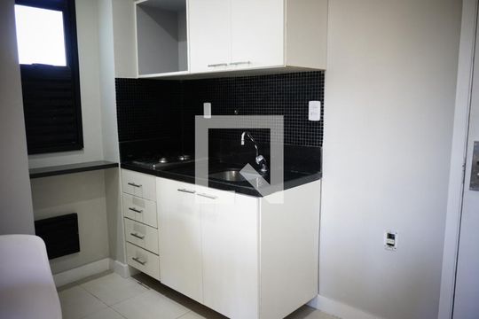 Cozinha de apartamento para alugar com 1 quarto, 36m² em Jacarepaguá, Rio de Janeiro