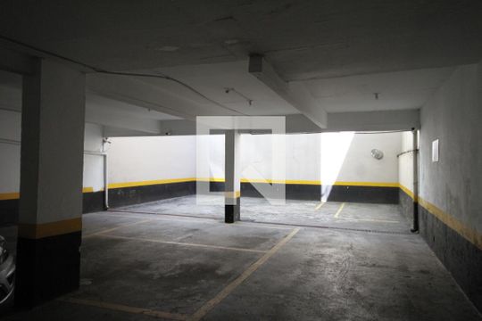 Garagem de apartamento para alugar com 1 quarto, 47m² em Vila Mariana, São Paulo
