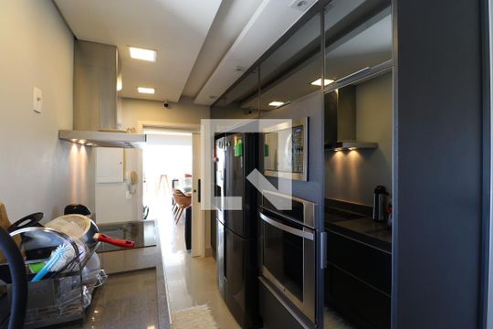 Cozinha de apartamento à venda com 4 quartos, 145m² em Barra Funda, São Paulo