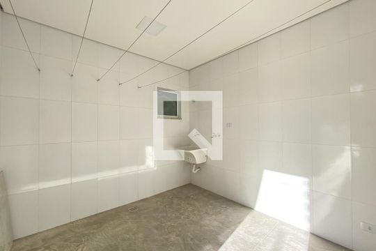 Área de Serviço de casa para alugar com 2 quartos, 90m² em Vila Vivaldi, São Bernardo do Campo