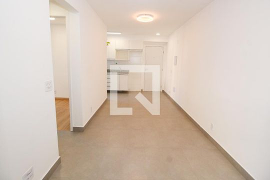 Sala de apartamento para alugar com 2 quartos, 49m² em Vila Suzana, São Paulo