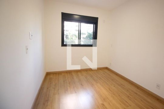 Quarto 1 de apartamento para alugar com 2 quartos, 49m² em Vila Suzana, São Paulo