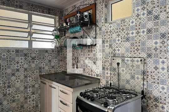 Cozinha de apartamento para alugar com 1 quarto, 48m² em Barra Funda, São Paulo