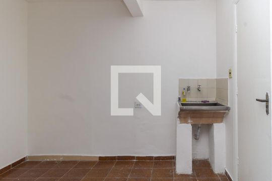 Lavanderia de casa à venda com 2 quartos, 200m² em Cambuci, São Paulo