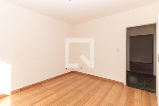Quarto 2 de casa à venda com 2 quartos, 200m² em Cambuci, São Paulo