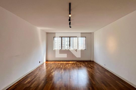 Apartamento para alugar com 2 quartos, 120m² em Pinheiros, São Paulo